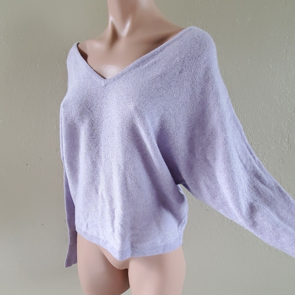 BCBG MAXAZRIA S lilac shimmer batwing sweater 🆕️